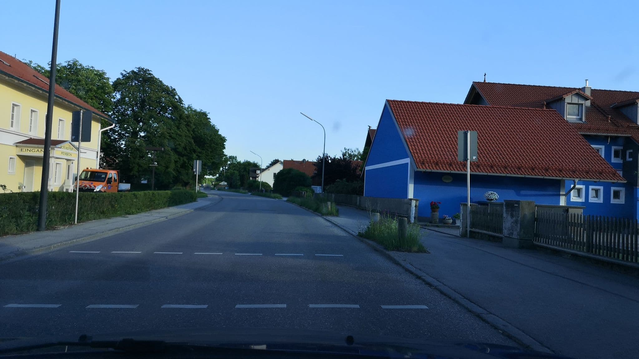 Street view near Schererhof, Pliening — © skiloo (CC BY-SA · Mapillary)