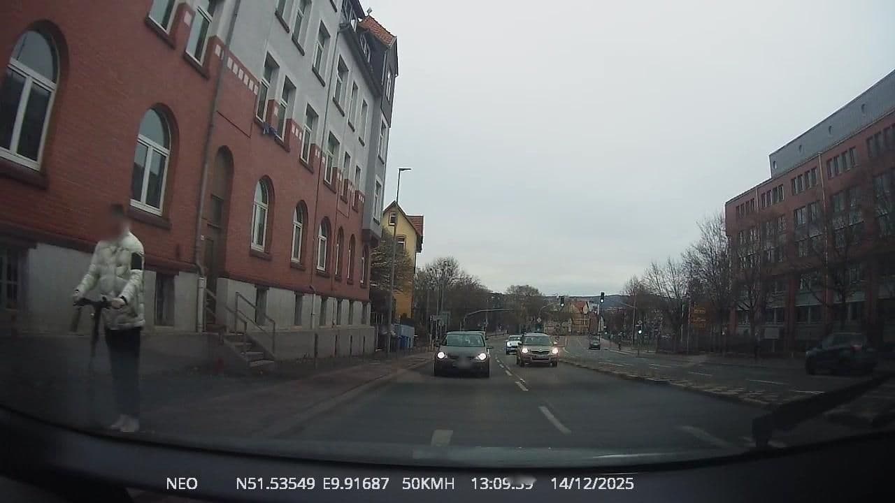 Street view near Leinehotel, Göttingen — © TechniPorter (CC BY-SA · Mapillary)