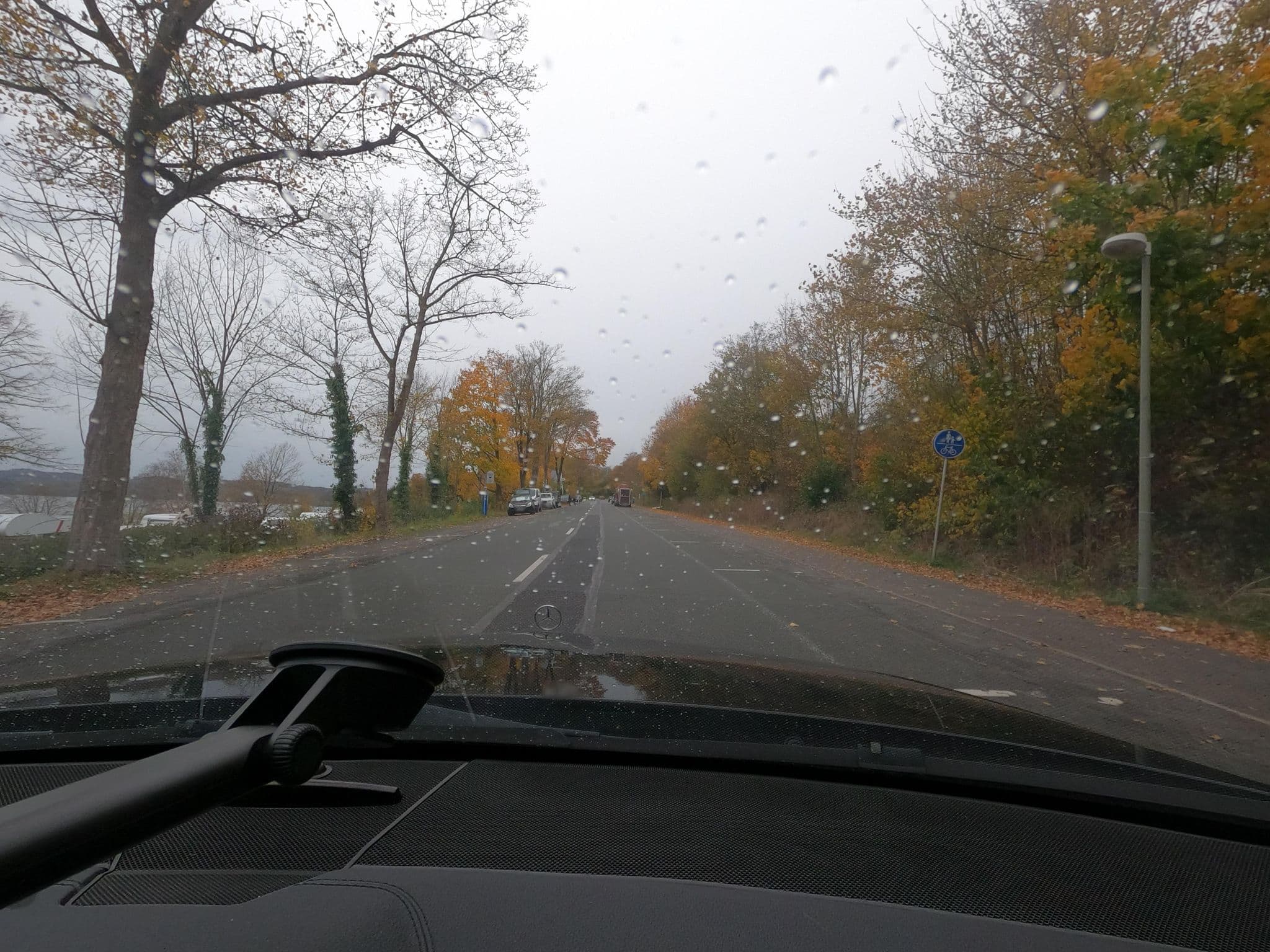 Street view near Wohnmobilstellplatz Delecke Nordufer, Möhnesee — © saschahaberkorn (CC BY-SA · Mapillary)