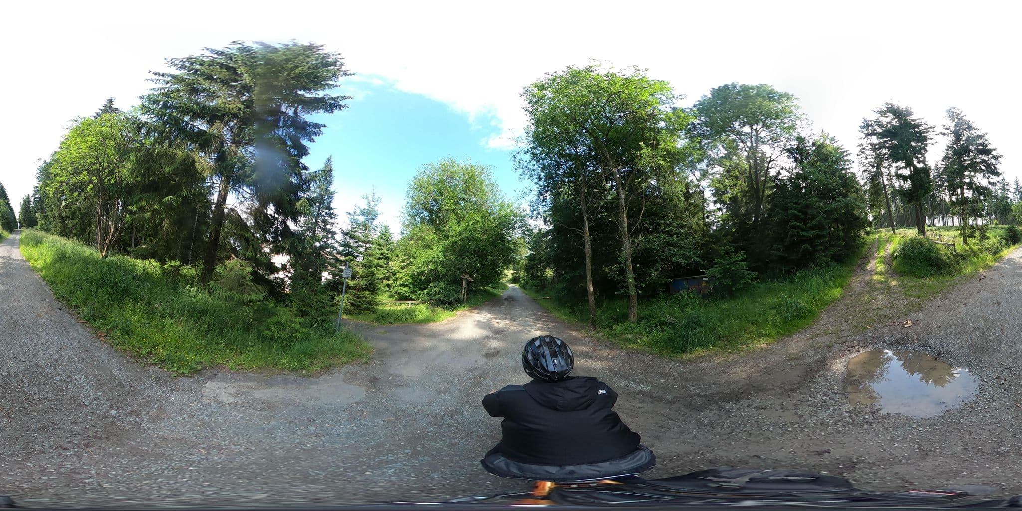 Street view near Naturfreundehaus Homburger Haus, Schmitten — © Planungsgesellschaft_RV-K_MB (CC BY-SA · Mapillary)