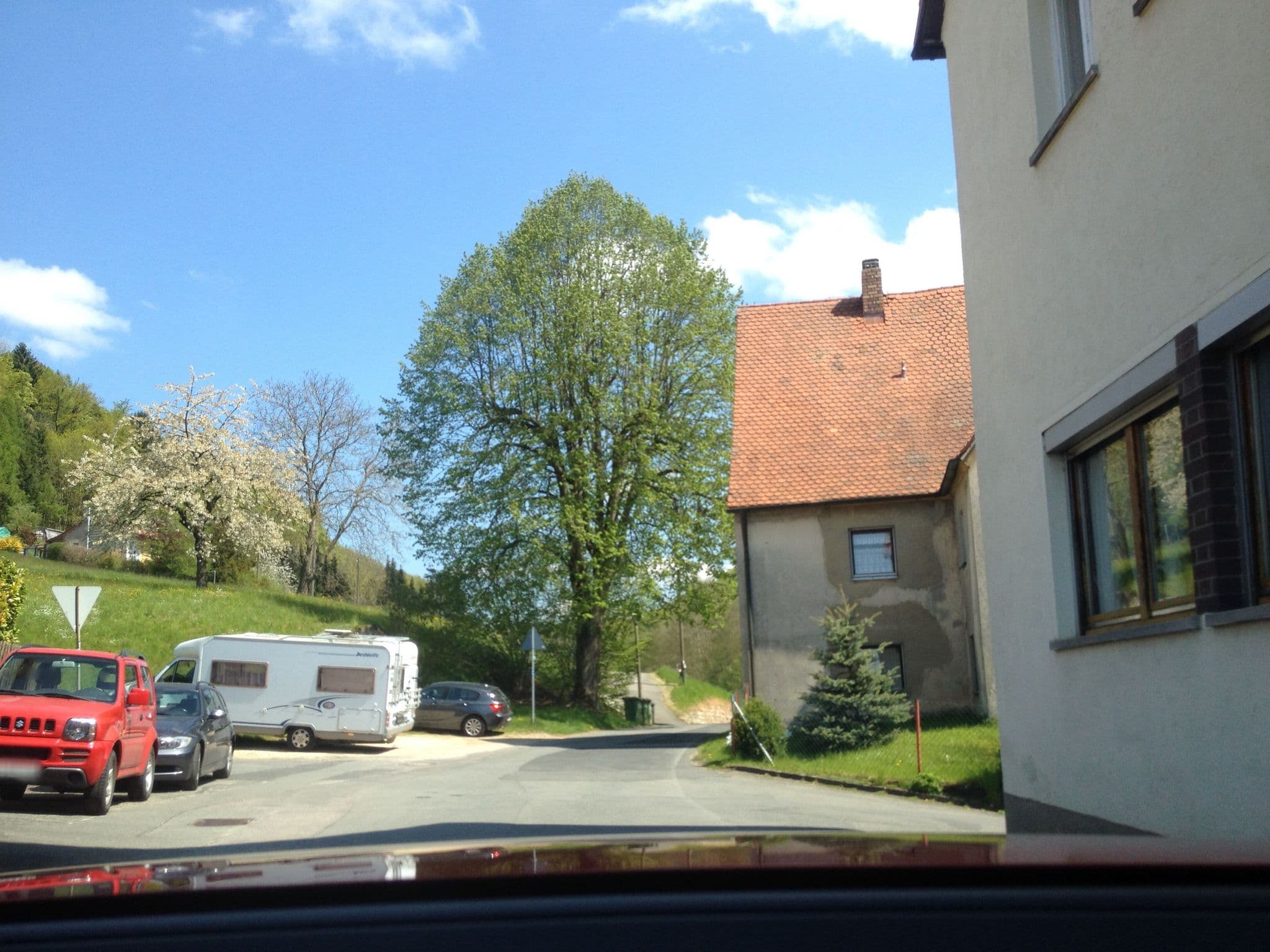 Street view near Schwarzer Adler, Simmelsdorf — © geo (CC BY-SA · Mapillary)