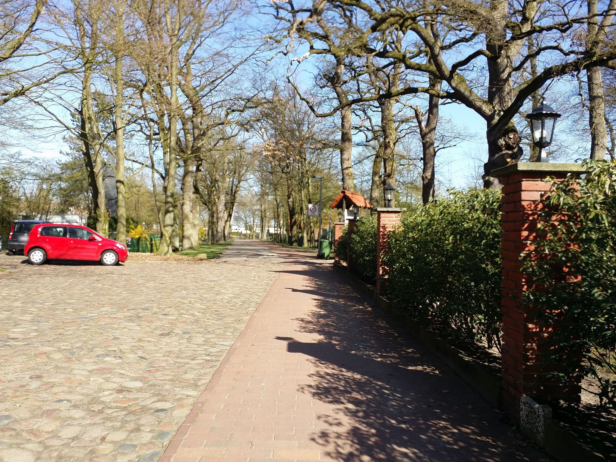 Street view near Hotel Gut Hasport, Delmenhorst — © abmap (CC BY-SA · Mapillary)