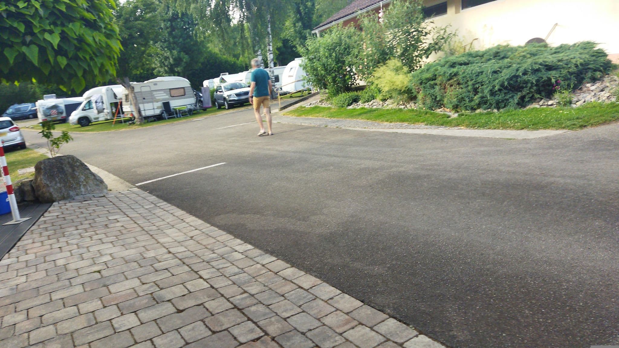 Street view near Tauber-Idyll, Rothenburg ob der Tauber — © changchun1 (CC BY-SA · Mapillary)