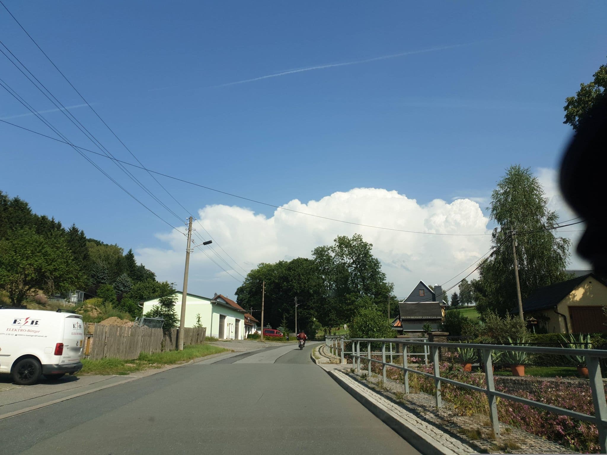 Street view near Pension zur Linde, Lößnitz — © canislupus (CC BY-SA · Mapillary)