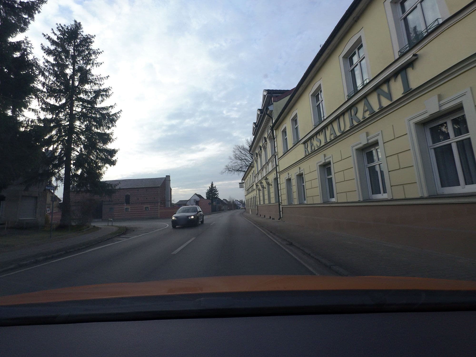 Street view near Landhotel Classic, Wandlitz — © moenk (CC BY-SA · Mapillary)