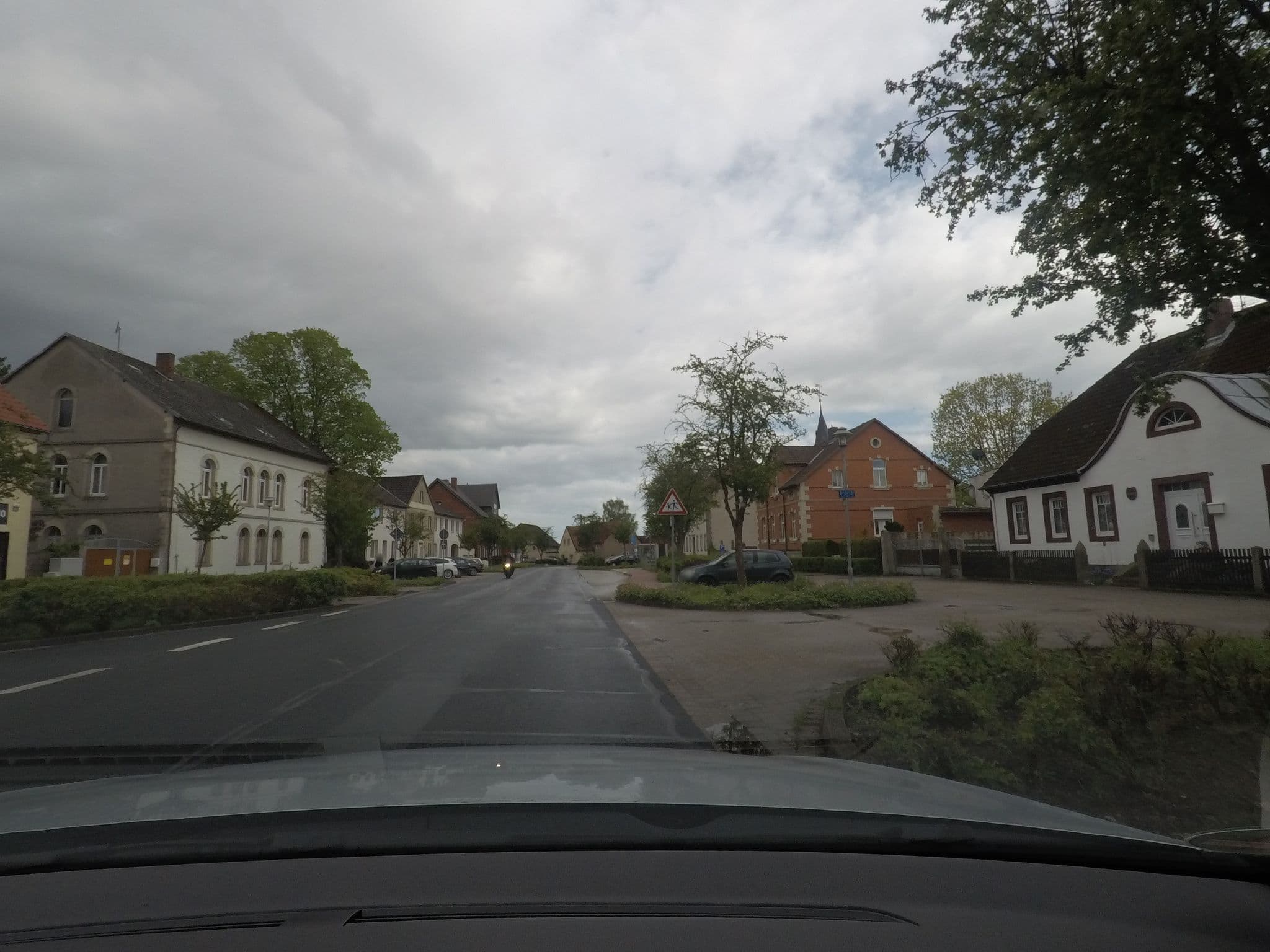 Street view near Postillion, Velpke — © sunnyteater (CC BY-SA · Mapillary)