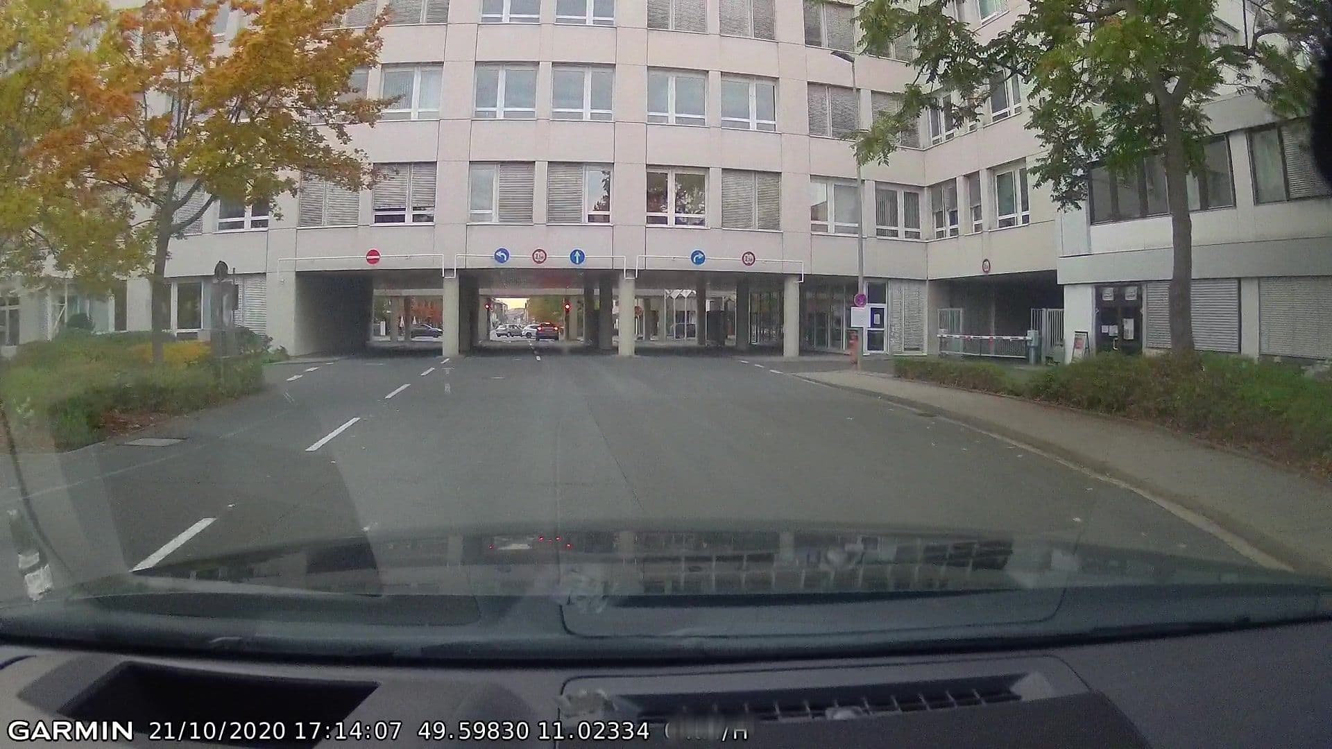 Street view near Villa Glas, Erlangen — © curtisnewton (CC BY-SA · Mapillary)