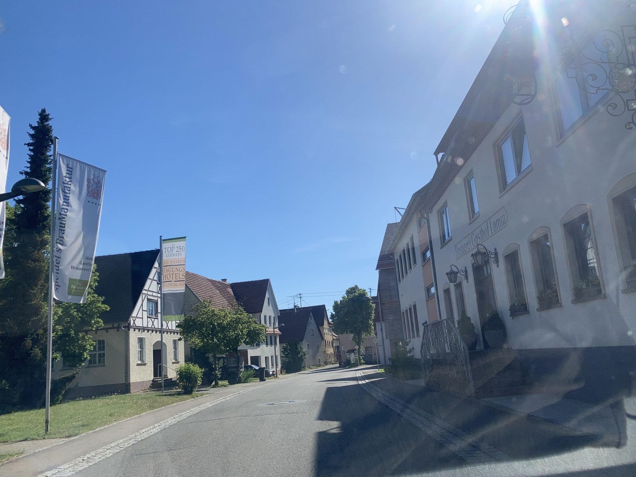 Street view near Brauerei Gasthof Lamm, Gomadingen — © tasmaniadevil (CC BY-SA · Mapillary)