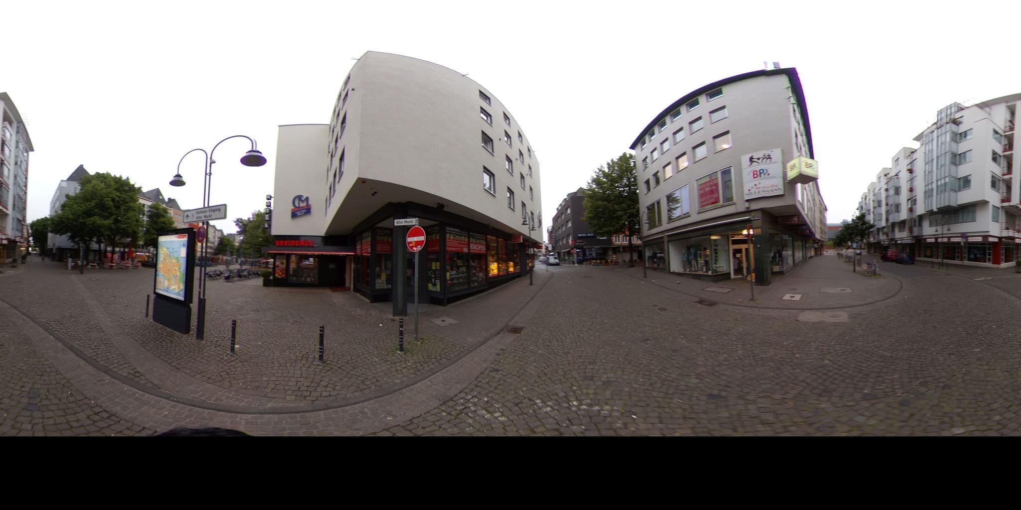 Street view near Hotel Bürgerhof, Altstadt Nord — © mura (CC BY-SA · Mapillary)