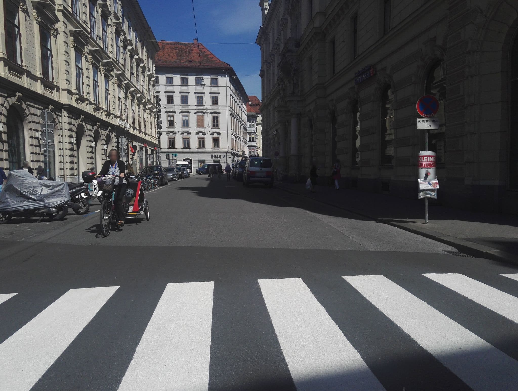 Street view near Aiola Living Hotel & Store, Graz — © aceini (CC BY-SA · Mapillary)