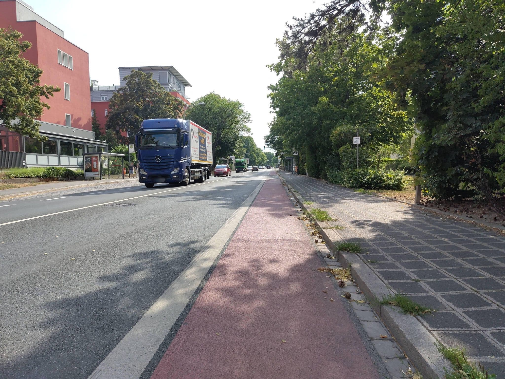Street view near Novina Hotel Tillypark, Großreuth bei Schweinau — © HaraldBk (CC BY-SA · Mapillary)