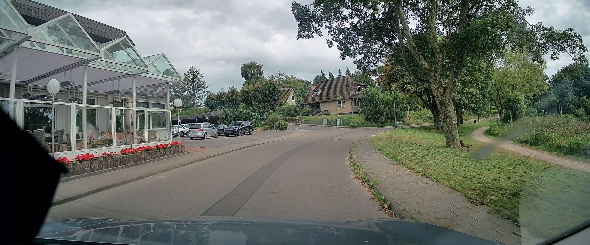 Street view near Hotel Seeblick, Bordesholm — © Friesmaker (CC BY-SA · Mapillary)