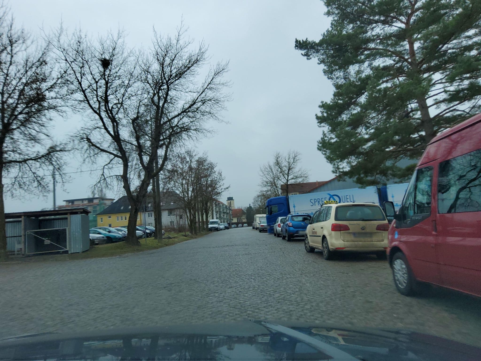 Street view near Fremdenzimmer, Erkner — © joshuabln (CC BY-SA · Mapillary)