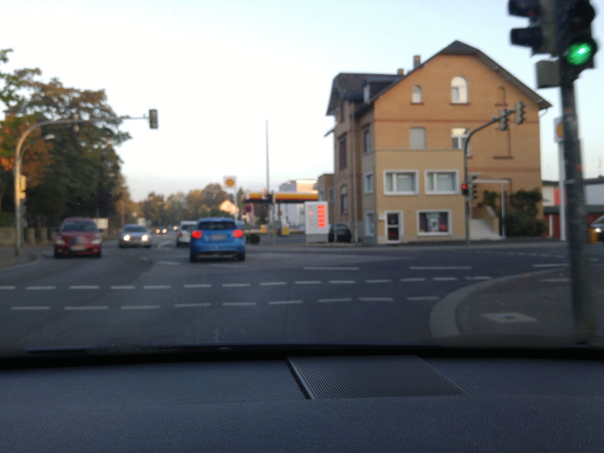 Street view near Best Western Hotel Rosenau, Bad Nauheim — © scg1176 (CC BY-SA · Mapillary)