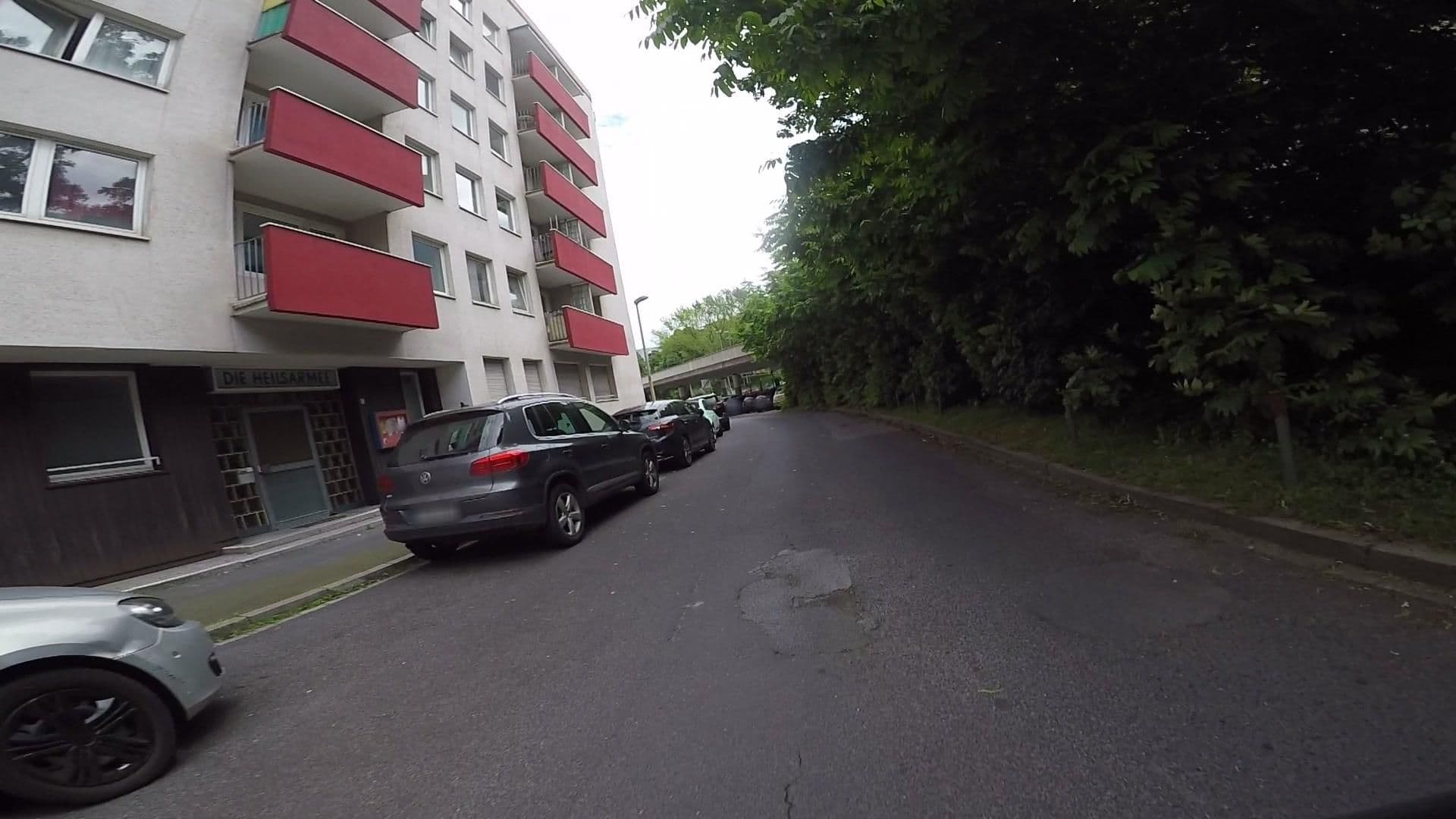 Street view near Hotel Boutique Essen City, Essen — © bravewaffle (CC BY-SA · Mapillary)
