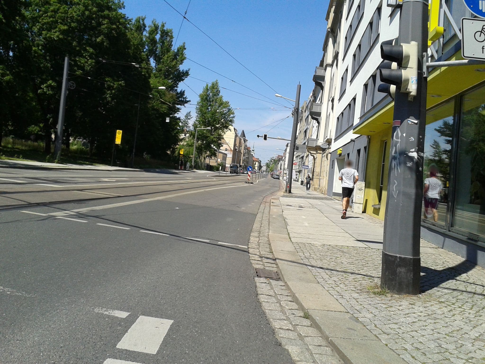 Street view near B&B Hotel Dresden, Friedrichstadt — © kolossos (CC BY-SA · Mapillary)