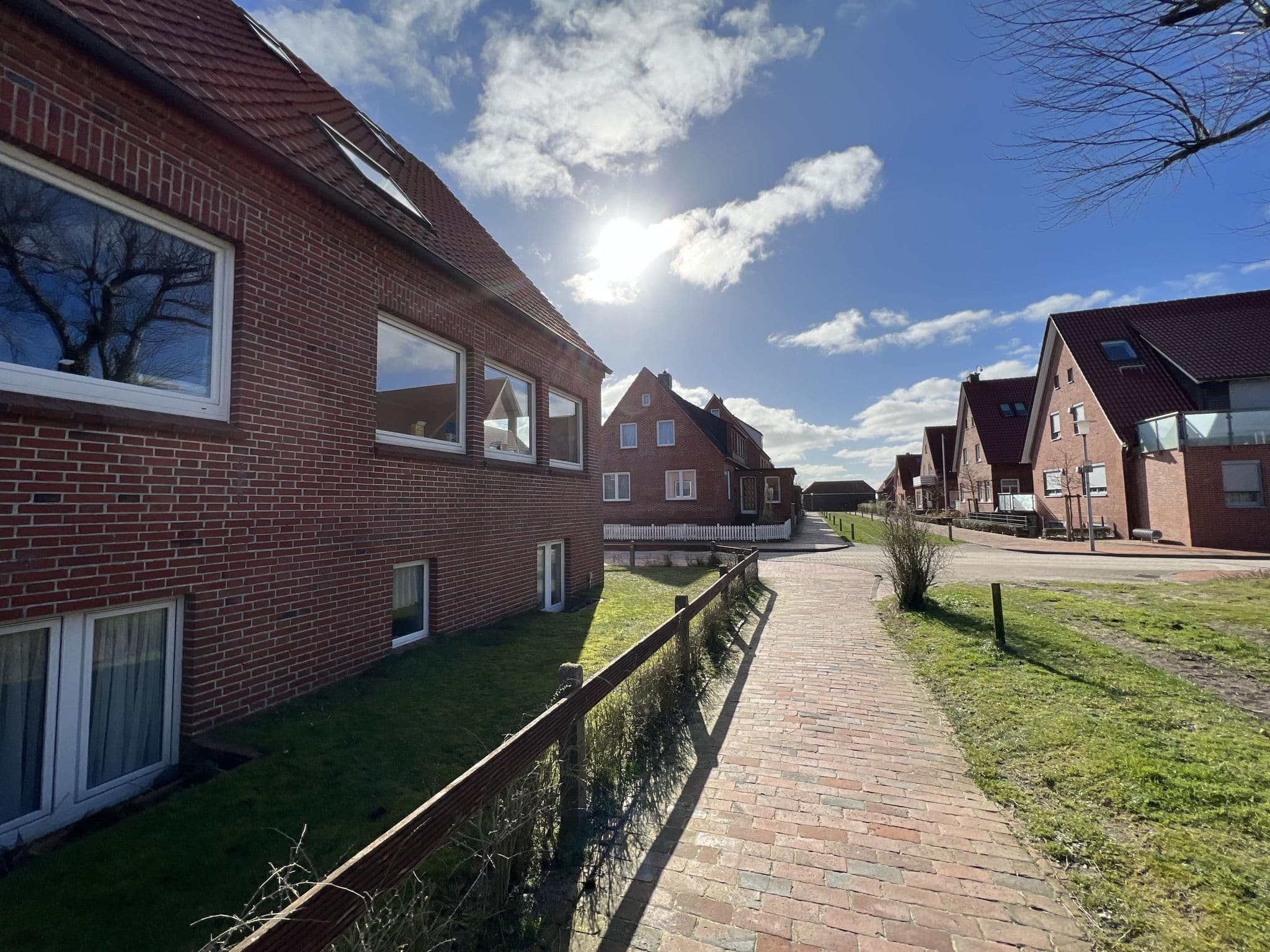 Street view near Haus Meeresrauschen, Juist — © pyyjac (CC BY-SA · Mapillary)