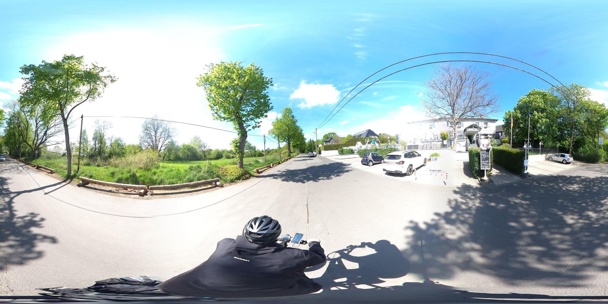 Street view near Hotel Molitor, Friedrichsdorf — © Planungsgesellschaft_RV-K (CC BY-SA · Mapillary)