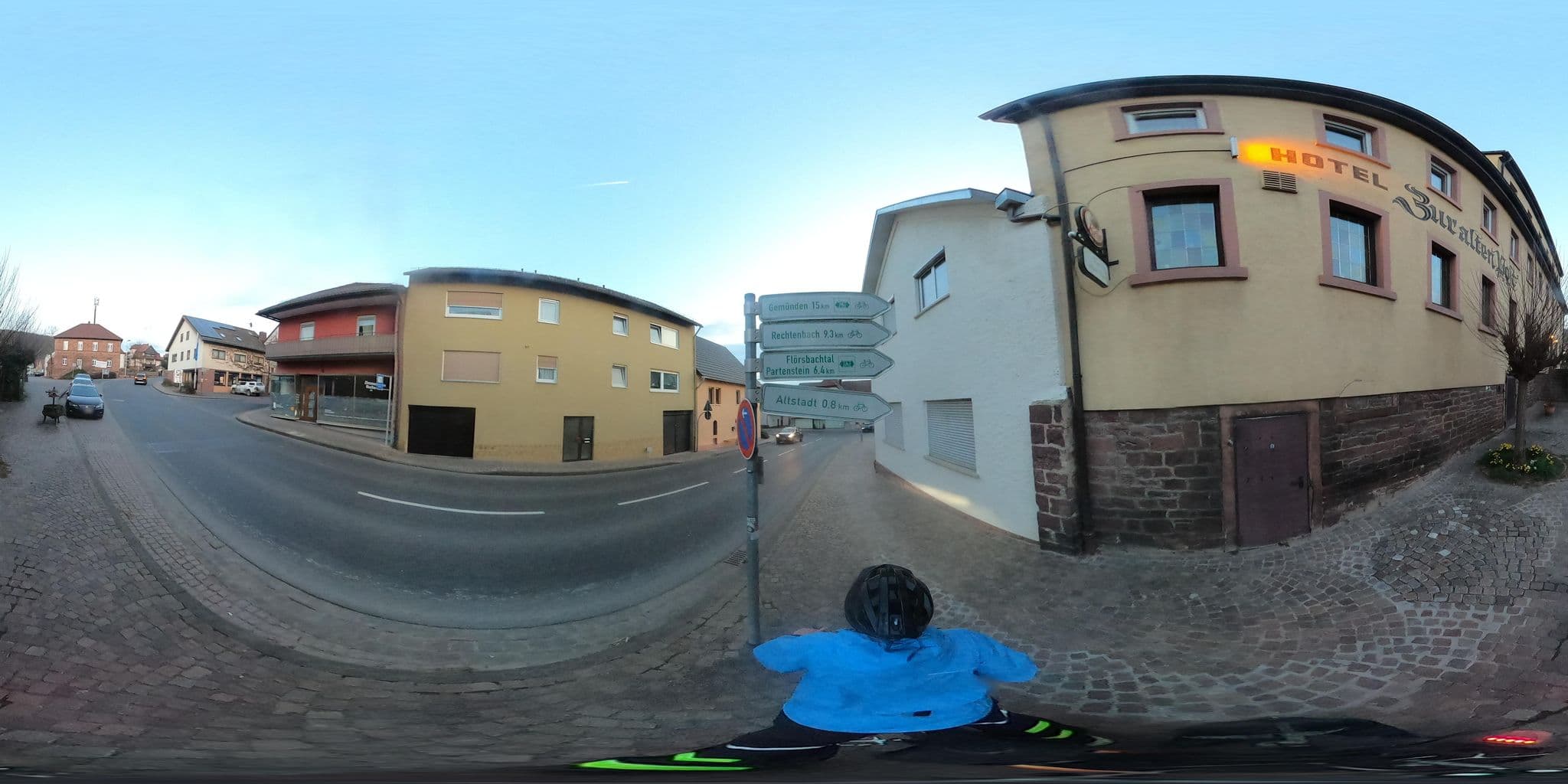 Street view near Zur alten Post, Lohr am Main — © Planungsgesellschaft_RV-K (CC BY-SA · Mapillary)