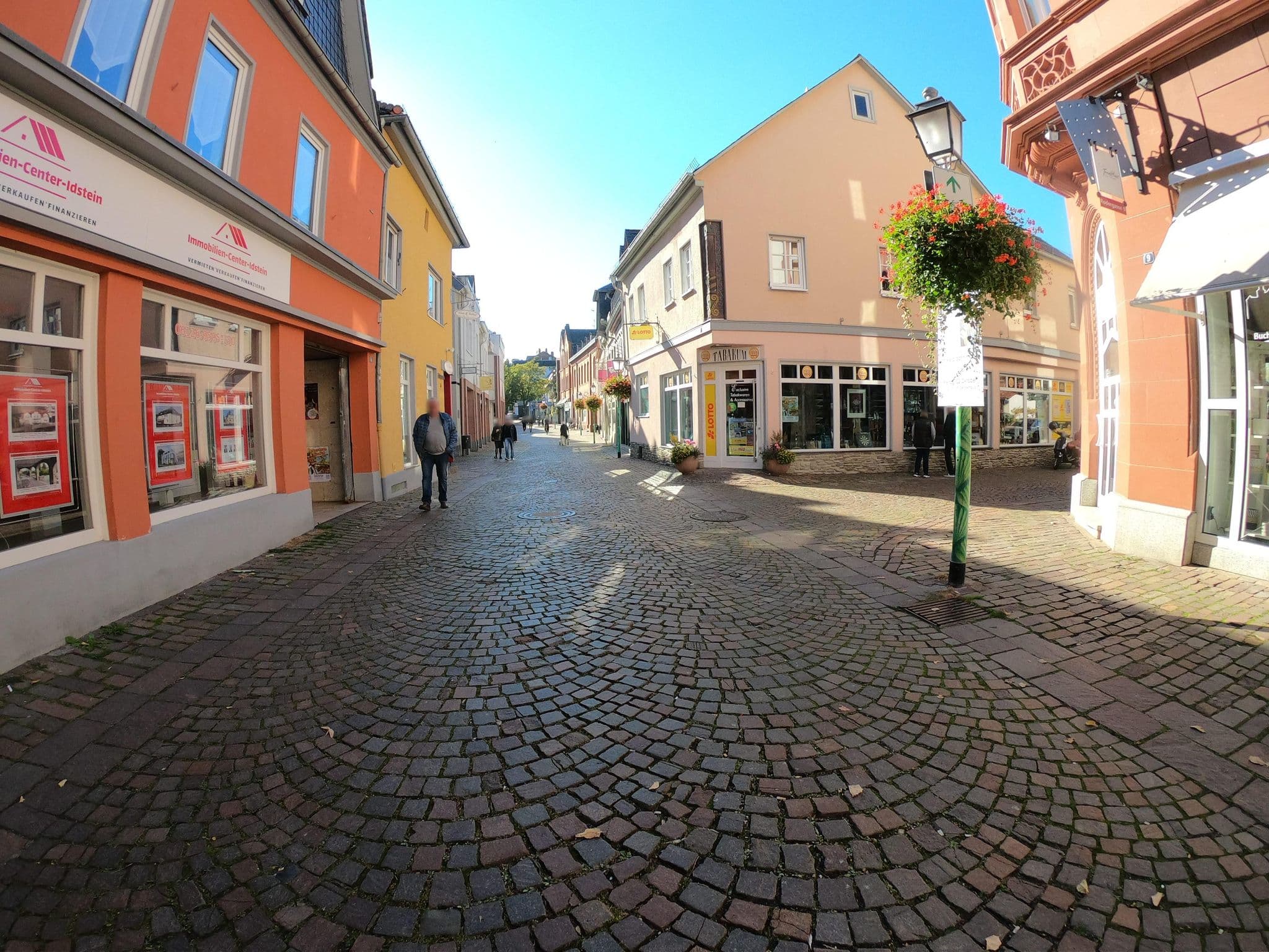 Street view near Hotel Restaurant Felsenkeller, Idstein — © tmka (CC BY-SA · Mapillary)