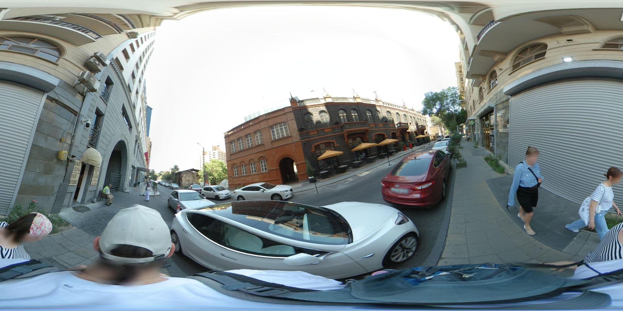 Street view near California Boutique hotel, Kentron — © vlivyur (CC BY-SA · Mapillary)