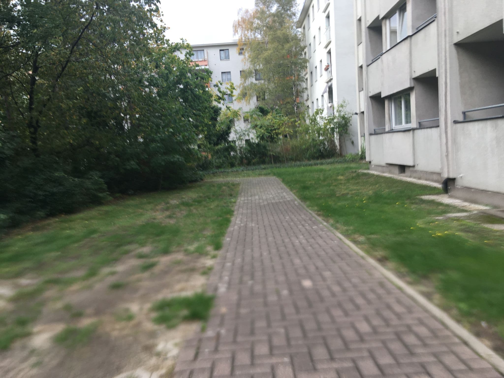 Street view near Lazarus Gästehaus, Gesundbrunnen — © carlheinz (CC BY-SA · Mapillary)