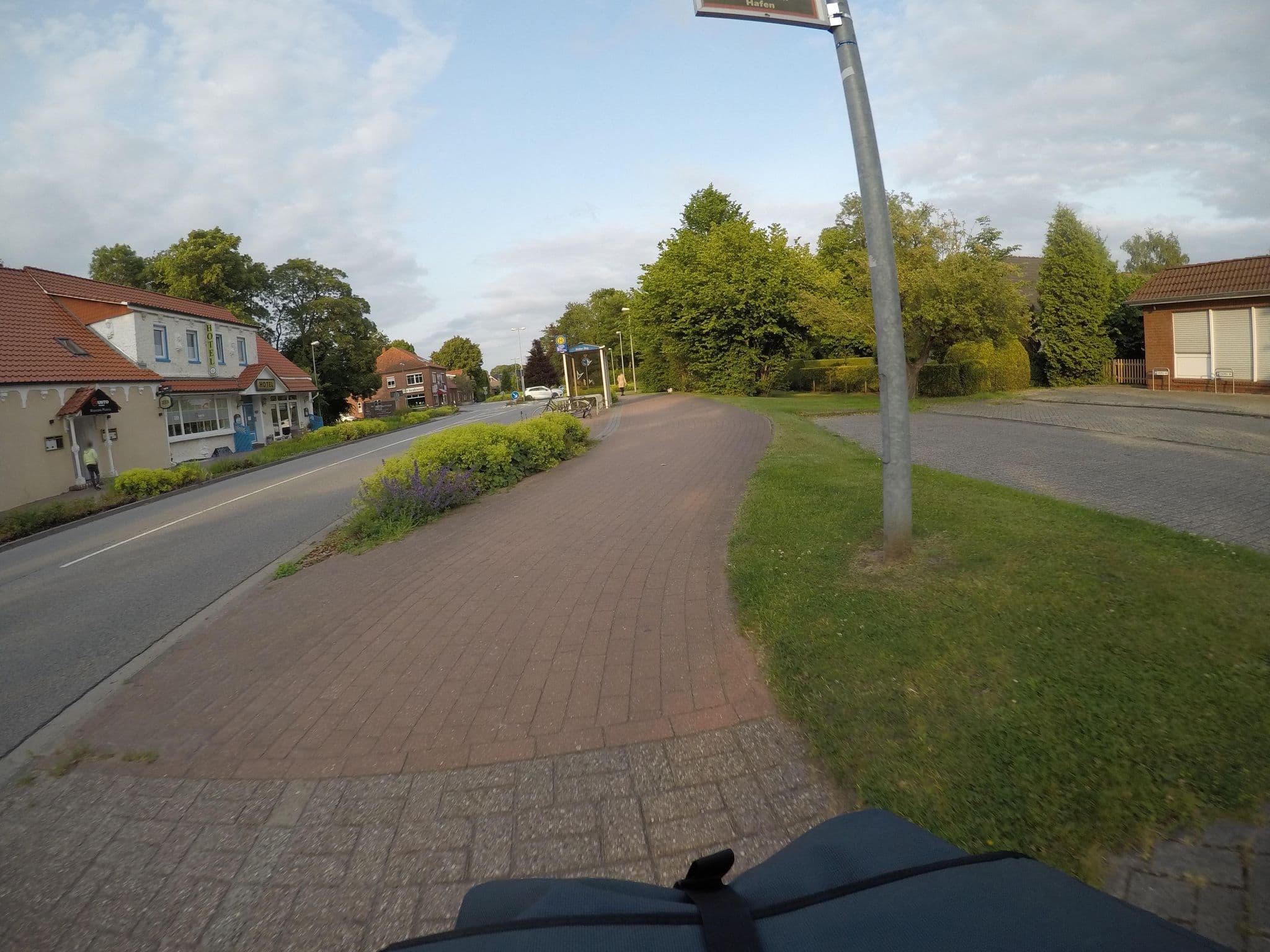 Street view near Hotel Mühleneck, Hage — © mfa (CC BY-SA · Mapillary)