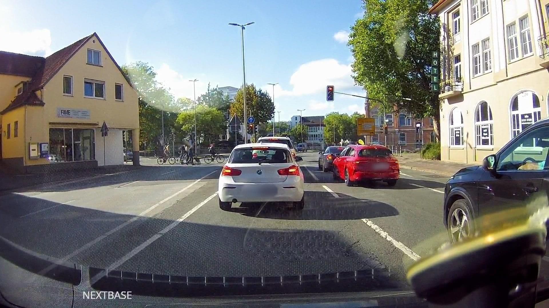 Street view near Aappartel, Herford — © derlipper (CC BY-SA · Mapillary)
