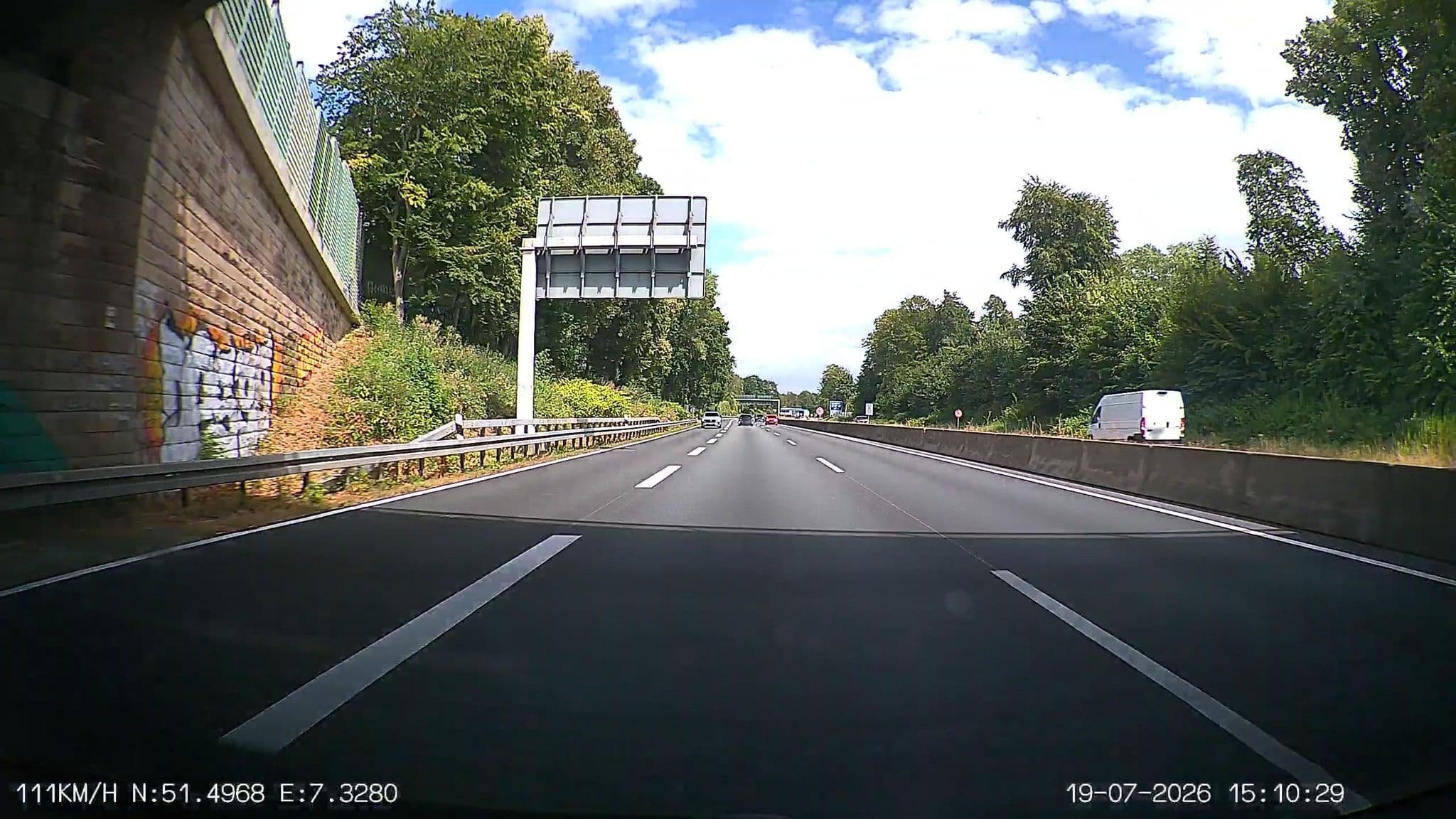 Street view near Pension Stern, Bochum-Werne — © heetENkoel (CC BY-SA · Mapillary)