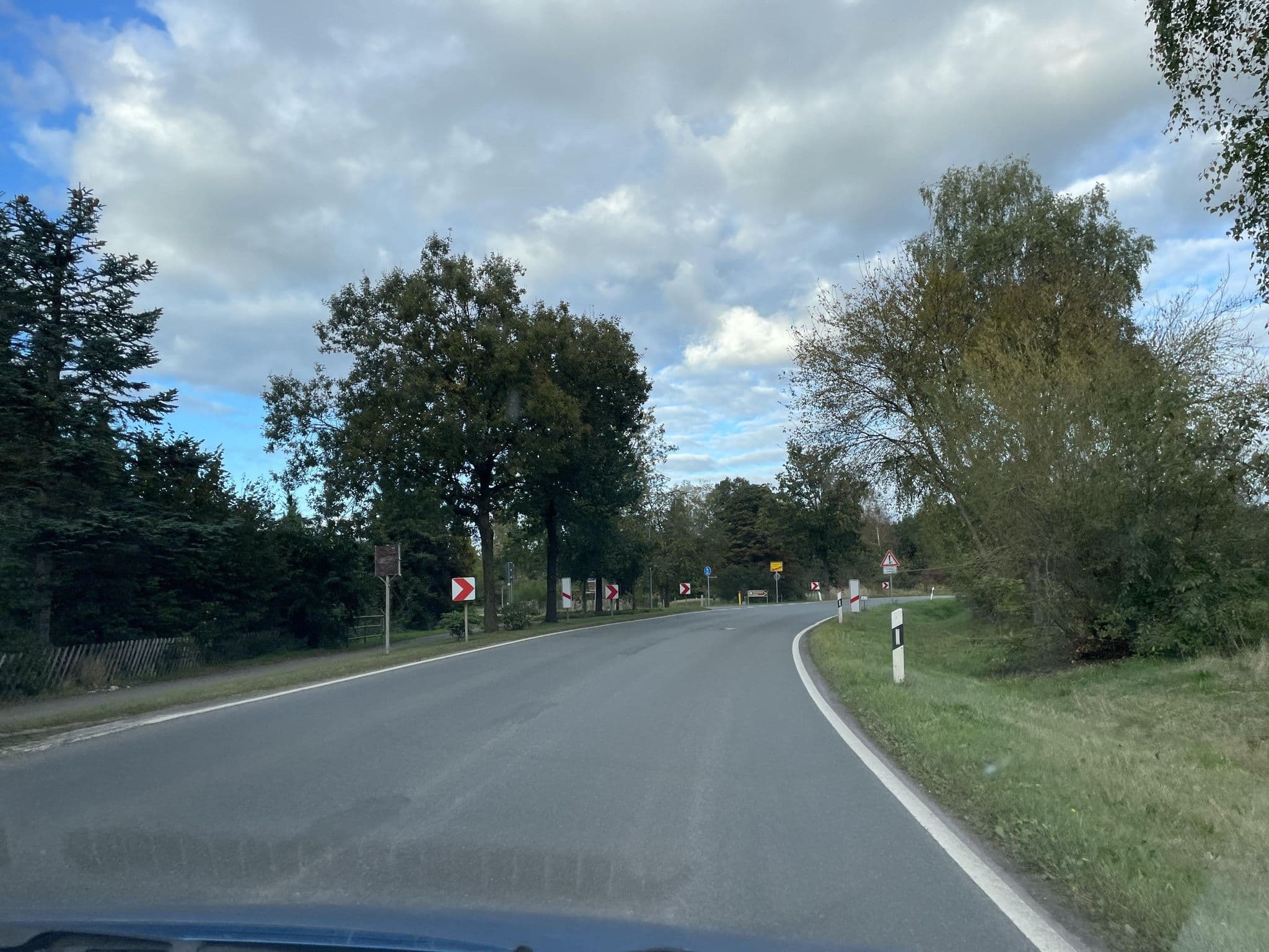 Street view near Parkplatz Heidesee, Faßberg — © hotteliene (CC BY-SA · Mapillary)