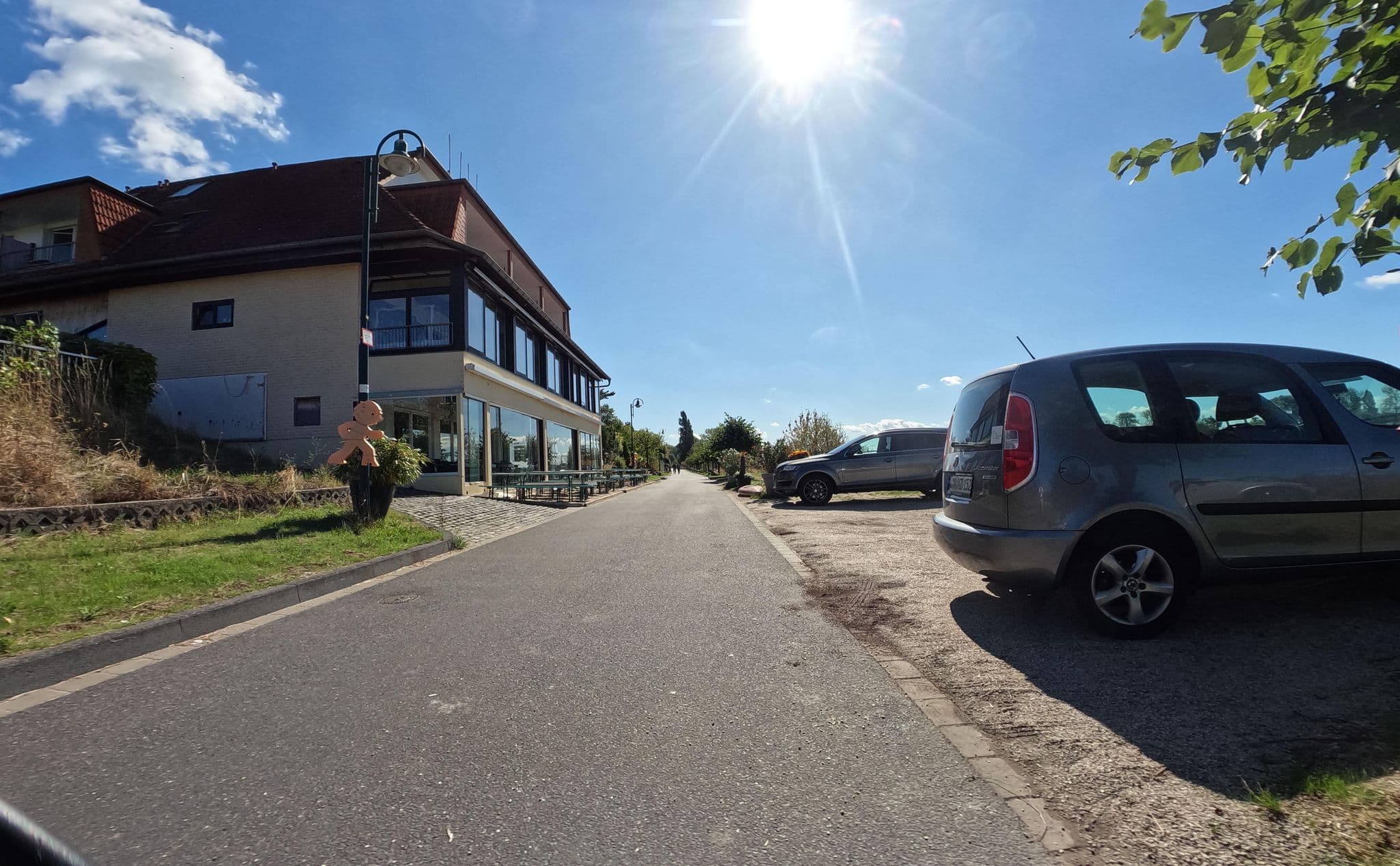 Street view near Rheingold, Niederkassel — © countzero5 (CC BY-SA · Mapillary)