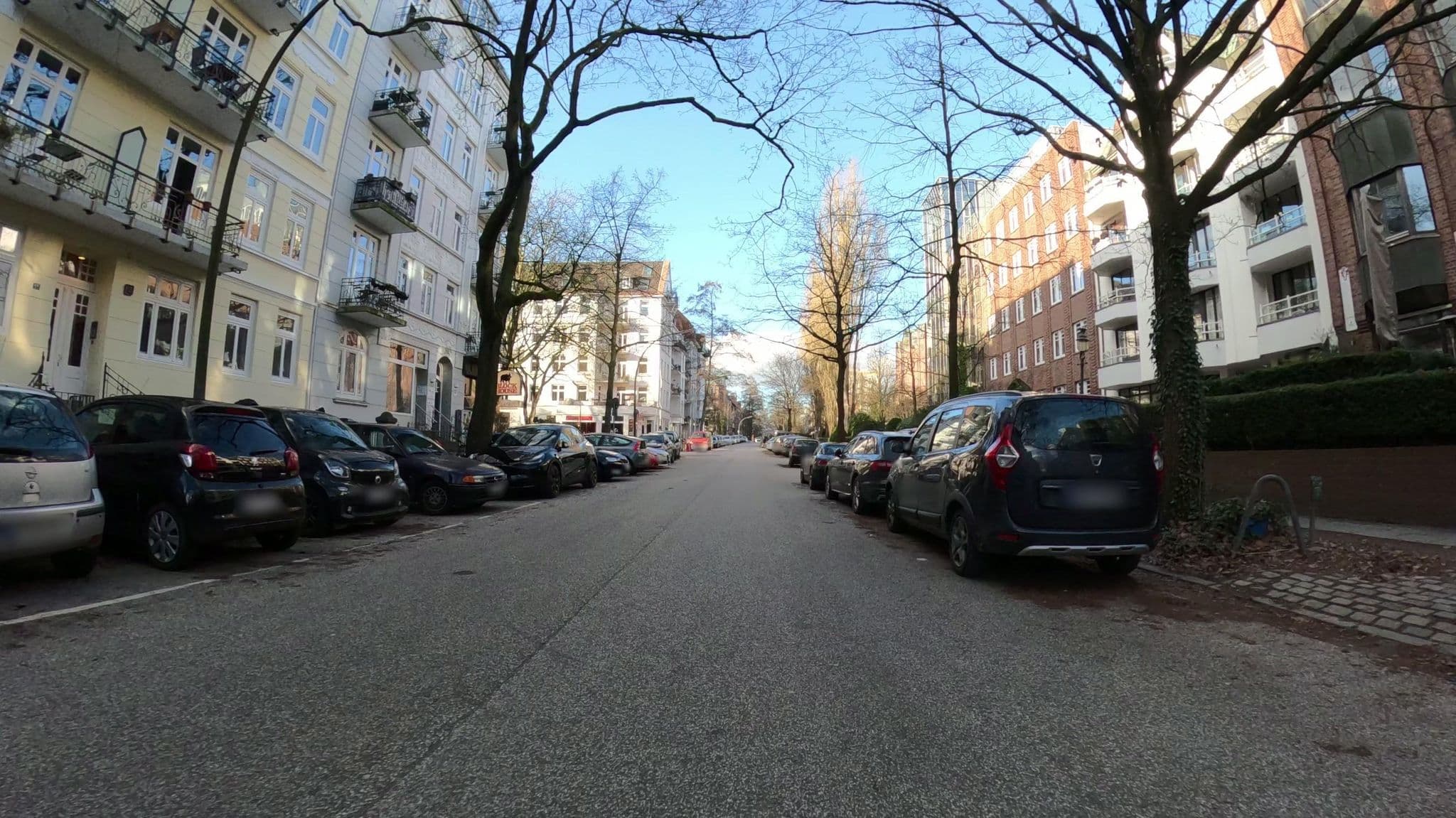 Street view near Hotel Cristobal, Winterhude — © veloroute_hamburg (CC BY-SA · Mapillary)