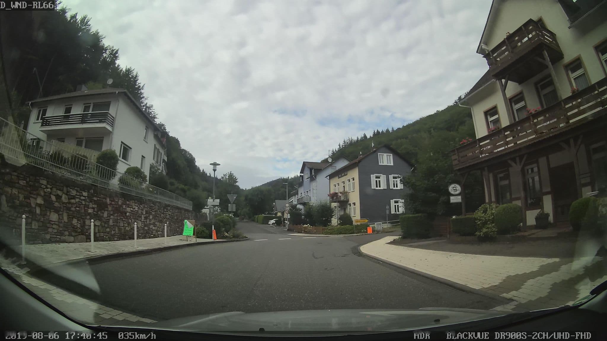 Street view near Gästehaus Elisabeth, Schlangenbad — © mapcreator (CC BY-SA · Mapillary)