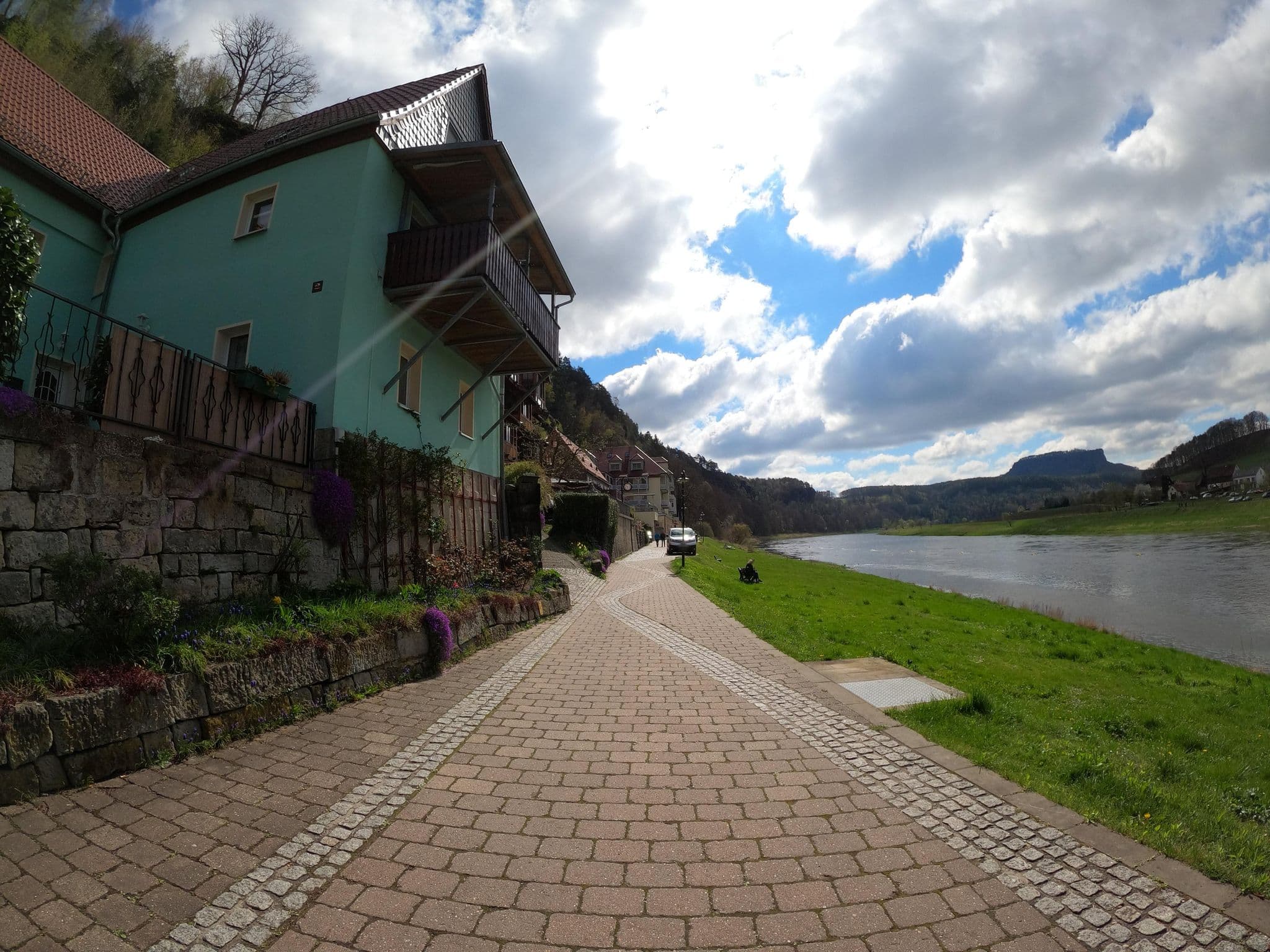 Street view near Destillerie "Geist von Rathen", Hohnstein — © Langfahrer (CC BY-SA · Mapillary)