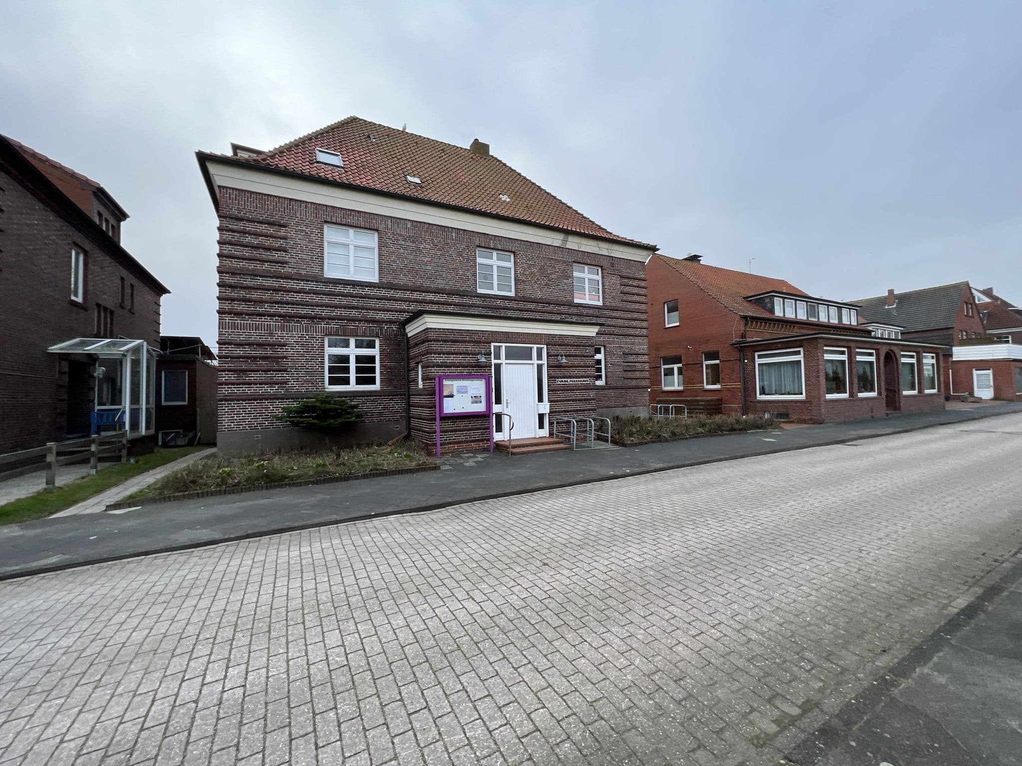 Street view near Marinas Ferienwohnungen, Juist — © pyyjac (CC BY-SA · Mapillary)