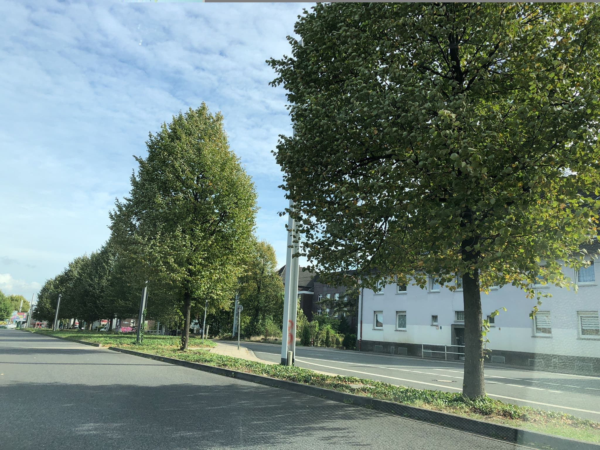 Street view near Pension am Zollverein, Essen — © chuck (CC BY-SA · Mapillary)