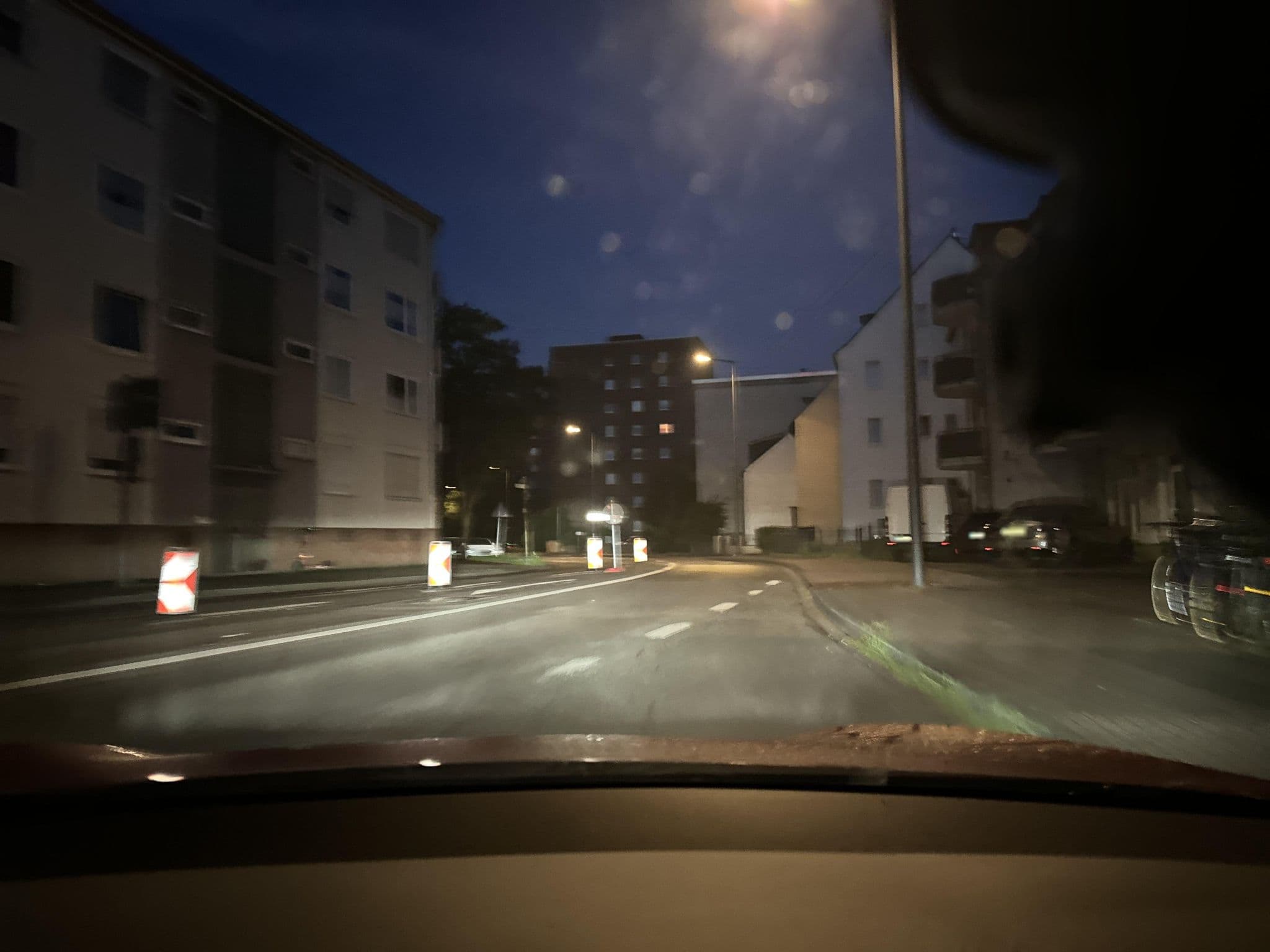 Street view near Hotel Skada Köln, Buchforst — © maxd (CC BY-SA · Mapillary)