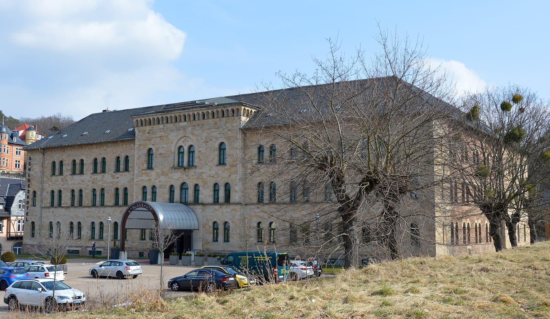 Schlosshotel Blankenburg (via Wikimedia Commons, CC BY-SA 4.0)