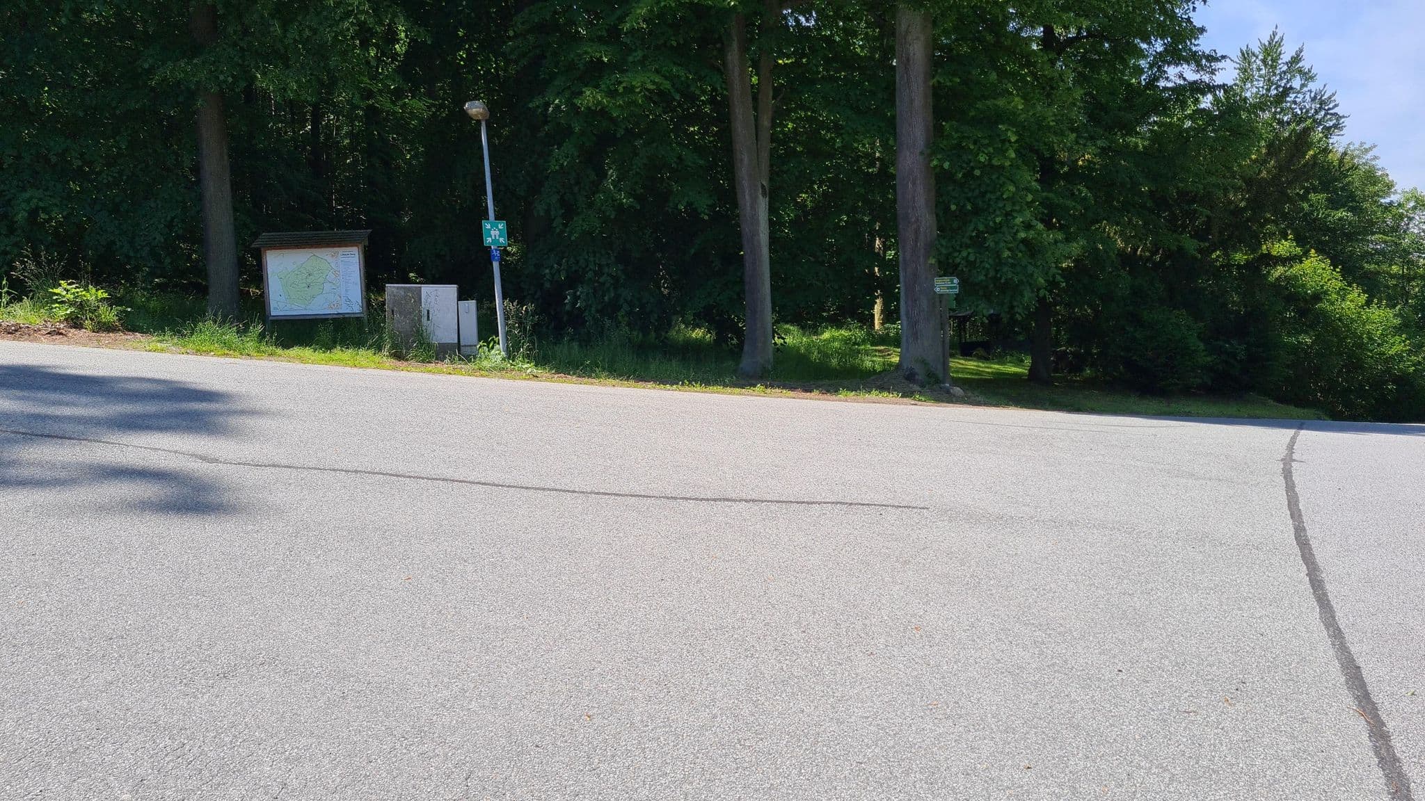 Street view near Berg-Gasthof Honigbrunnen, Löbau — © dsmm (CC BY-SA · Mapillary)
