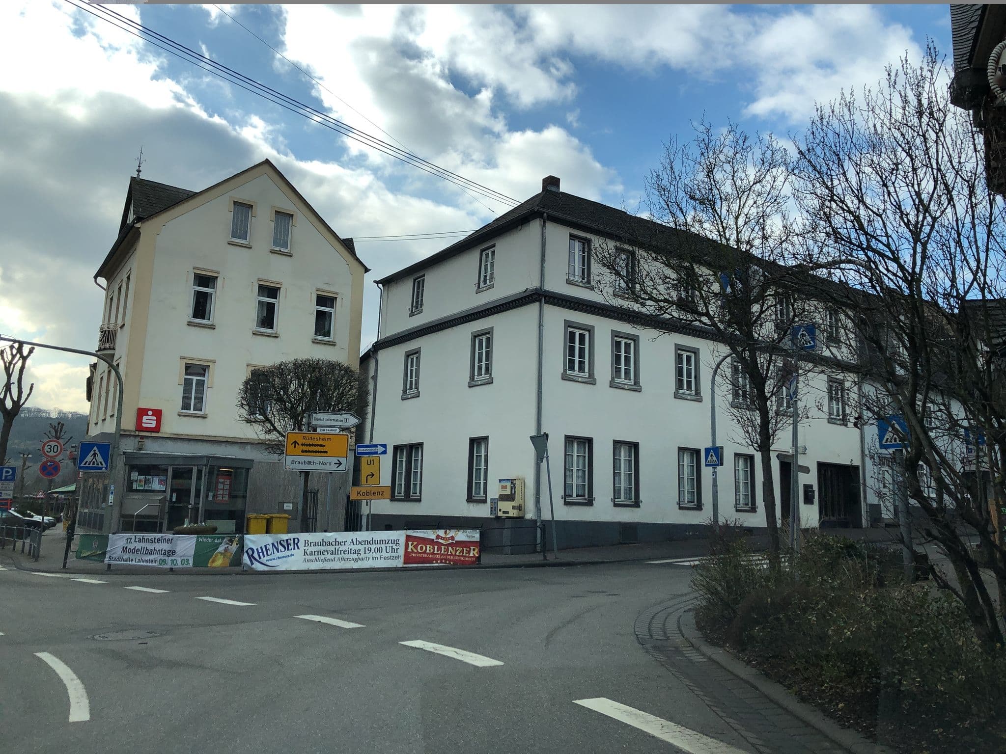 Street view near Hotel garni Maaß, Braubach — © chuck (CC BY-SA · Mapillary)