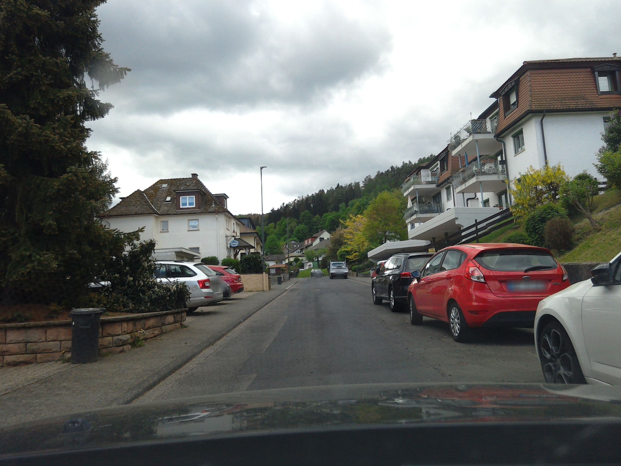 Street view near Hotel Bellevue, Bad Orb — © igdb (CC BY-SA · Mapillary)