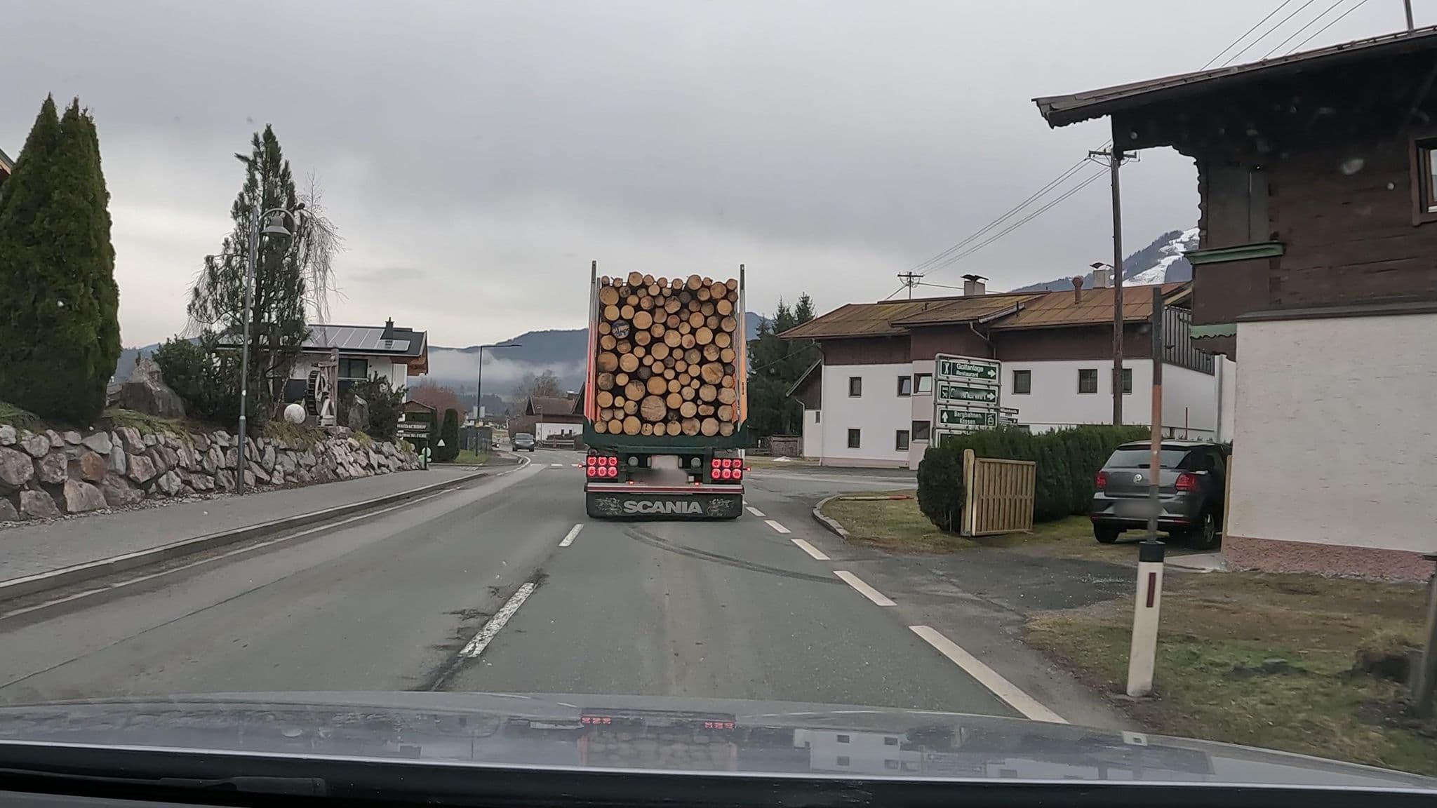 Street view near Waidachhof, Kössen — © stefanro74 (CC BY-SA · Mapillary)