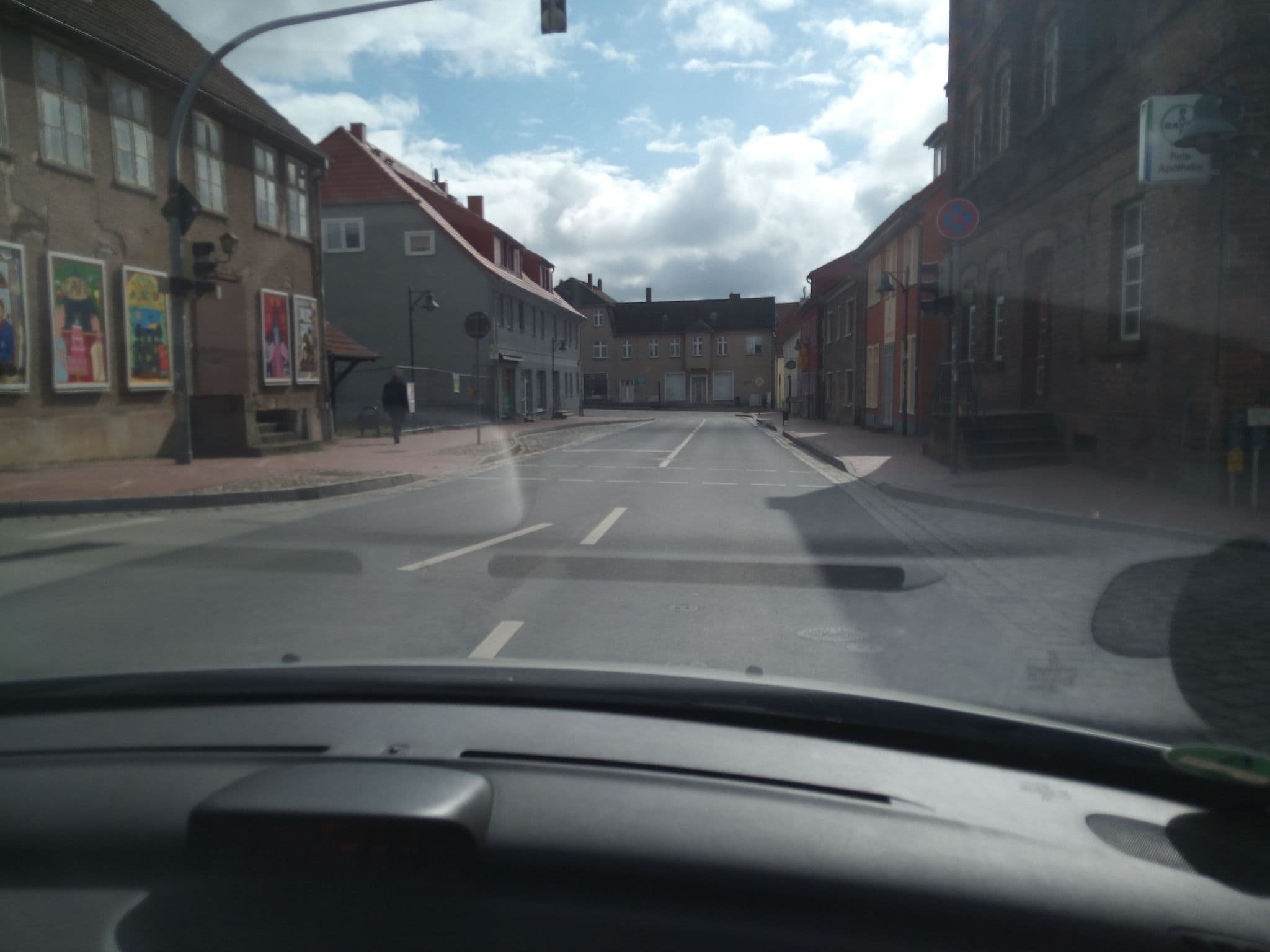 Street view near Hotel zur Burg, Burg Stargard — © soepzi (CC BY-SA · Mapillary)