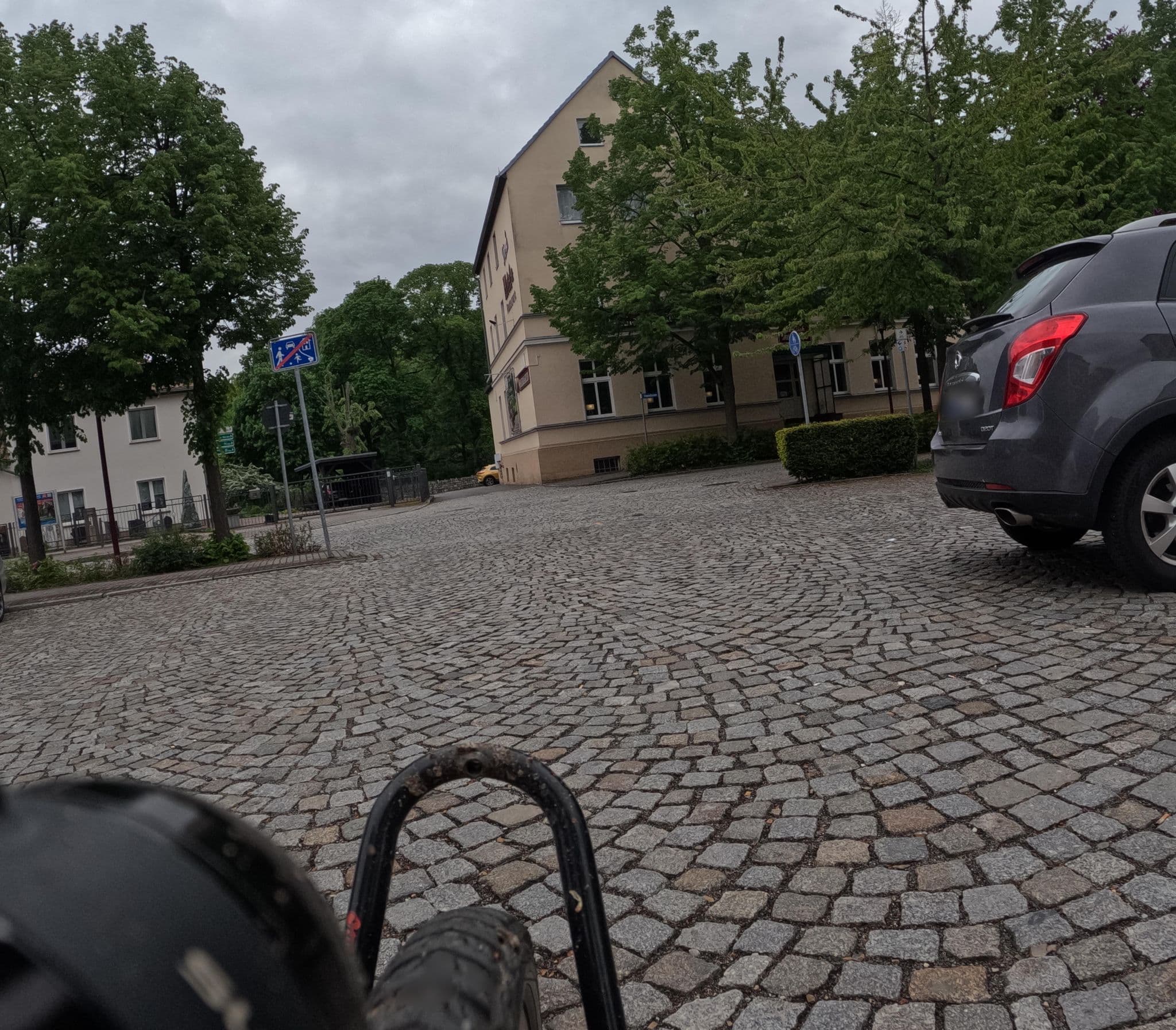 Street view near Parkhotel, Senftenberg — © britiger (CC BY-SA · Mapillary)