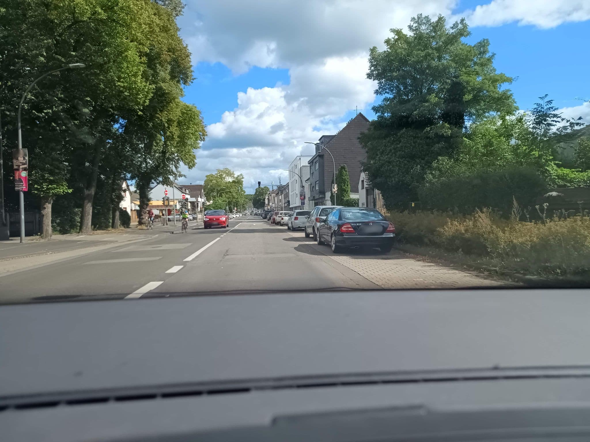 Street view near Heideklause, Wahn-Heide — © zuse (CC BY-SA · Mapillary)