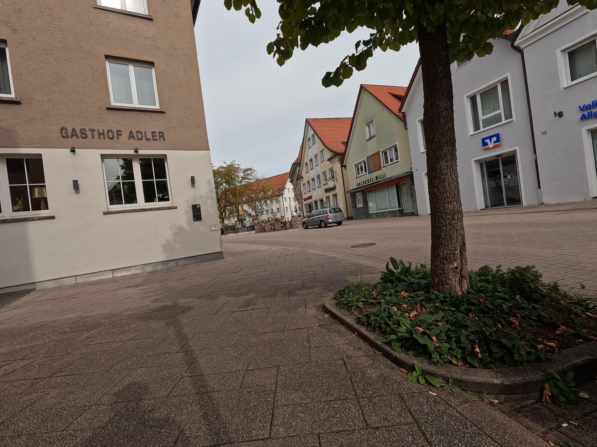Street view near Gasthof Adler, Bad Wurzach — © msdess (CC BY-SA · Mapillary)