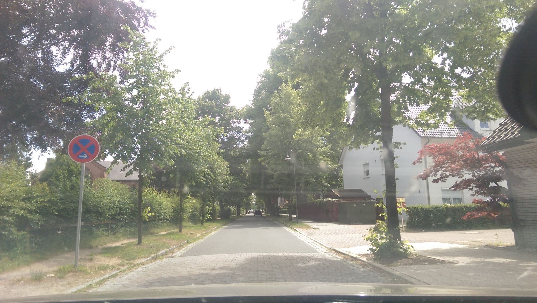 Street view near Hotel Lindas Schank & Speiselokal, Oyten — © live (CC BY-SA · Mapillary)