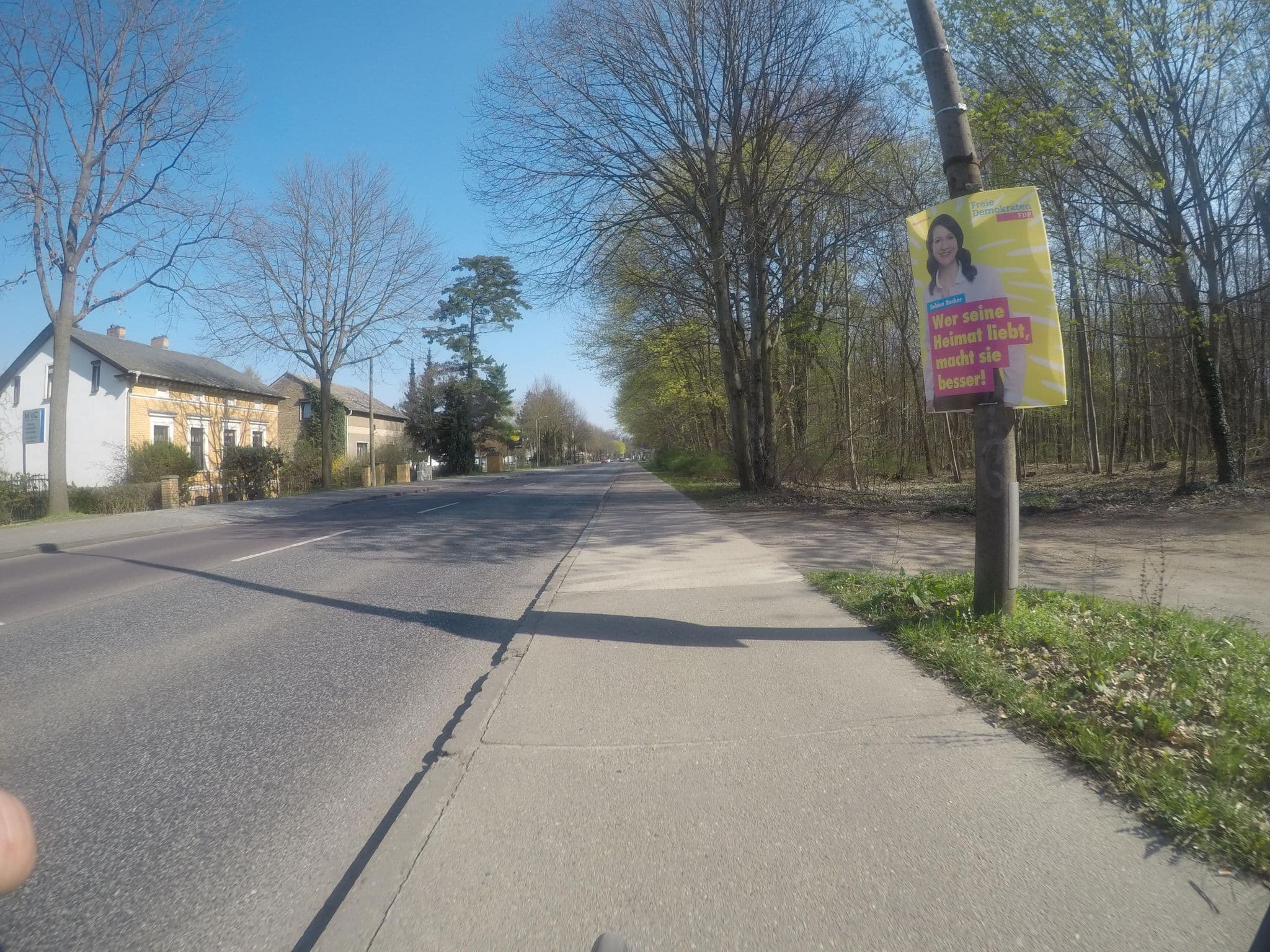 Street view near Apartmentpension am Krongut, Potsdam — © kartonage (CC BY-SA · Mapillary)
