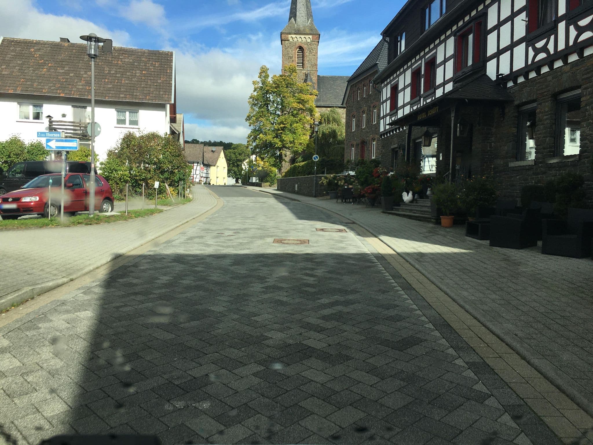 Street view near Im kleinen Wäldchen, Simmerath — © raymond (CC BY-SA · Mapillary)