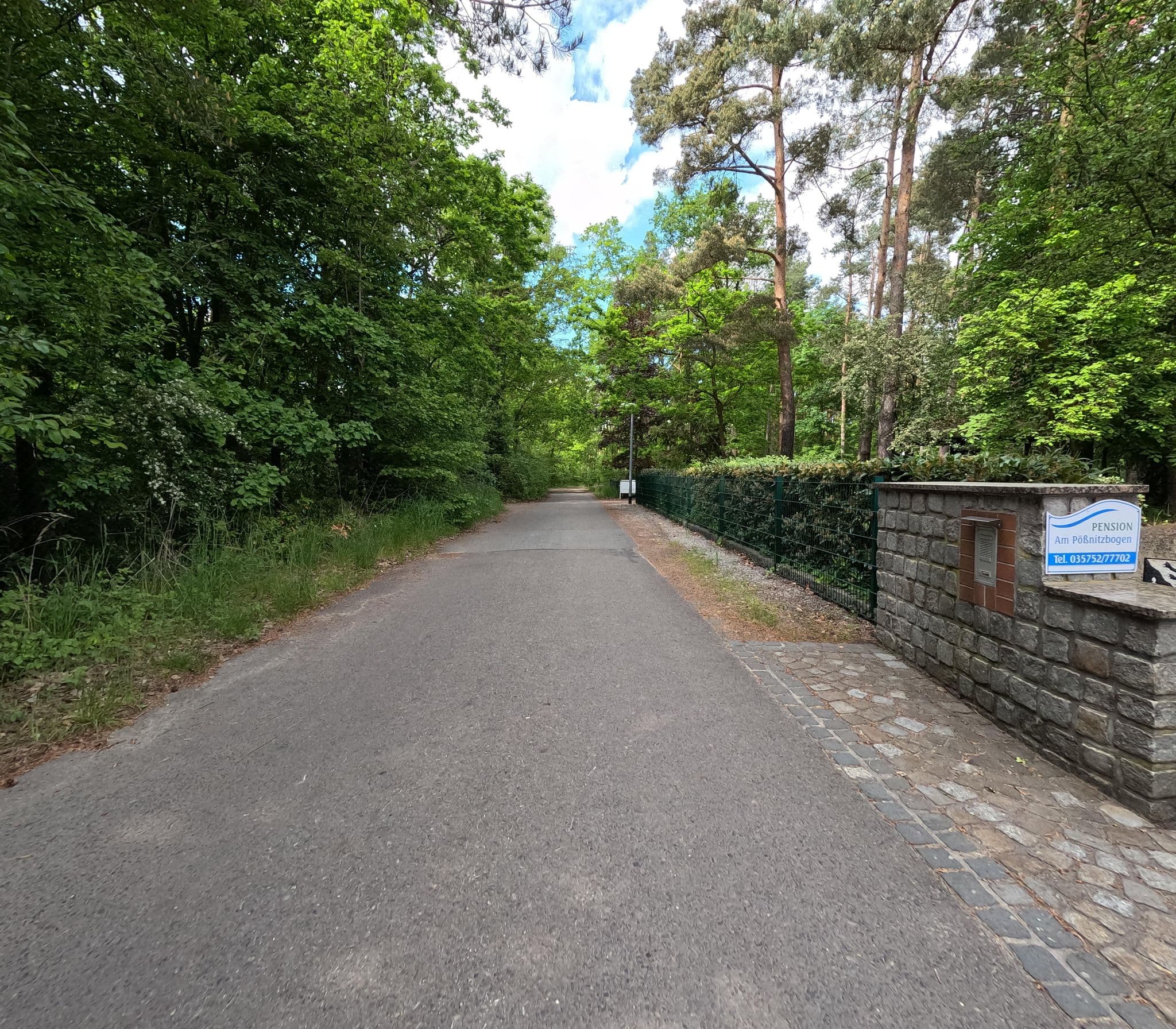 Street view near Pension Am Pössnitzbogen, Ruhland — © Suricata (CC BY-SA · Mapillary)